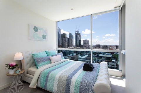 La Maison - Great View, Free Parking, Pool, Gym, Perfectly Located 2BR Apartment - Accommodation Gold Coast 1
