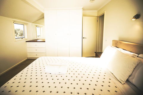 Rayville Boat Houses - Accommodation Gold Coast 14