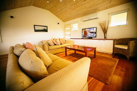 Rayville Boat Houses - Accommodation Gold Coast 7