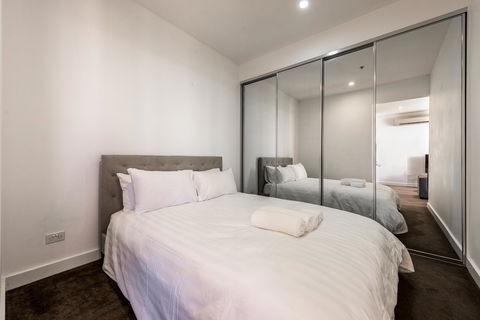 Amazing Accommodations: Vogue - Gold Coast 4U 38
