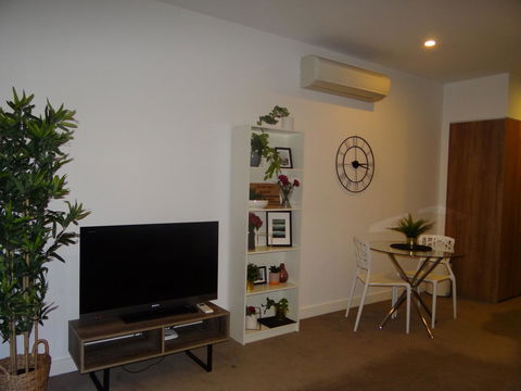 Amazing Accommodations: Vogue - Gold Coast 4U 5