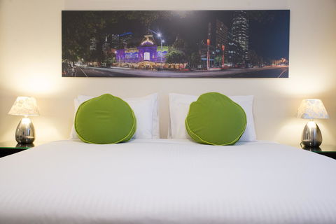 City Limits Hotel Apartments - Accommodation Gold Coast 3