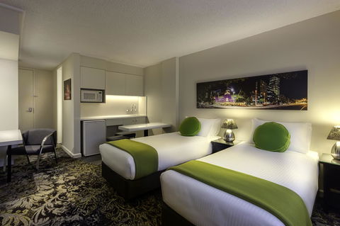 City Limits Hotel Apartments - Accommodation Gold Coast 4