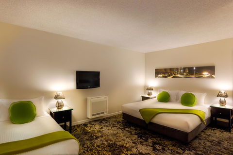 City Limits Hotel Apartments - Accommodation Gold Coast 8