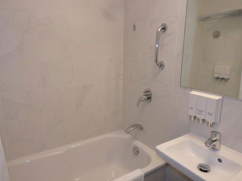 City Limits Hotel Apartments - Accommodation Gold Coast 31