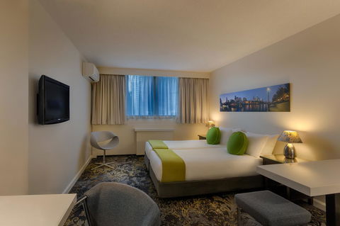 City Limits Hotel Apartments - Accommodation Gold Coast 7
