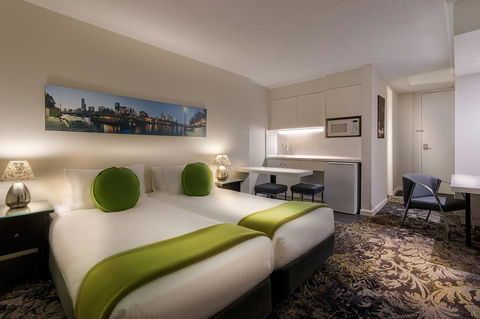 City Limits Hotel Apartments - Accommodation Gold Coast 2