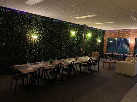 Mountain Creek Motel Bar & Restaurant - Gold Coast 4U 13