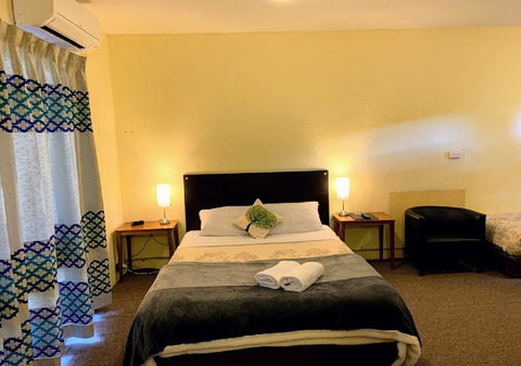 Mountain Creek Motel Bar & Restaurant - Gold Coast 4U 3
