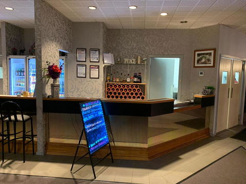 Mountain Creek Motel Bar & Restaurant - Gold Coast 4U 16