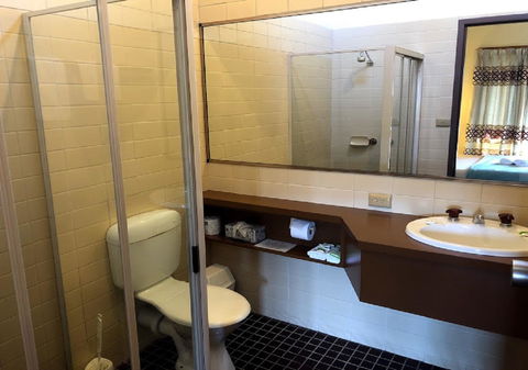 Mountain Creek Motel Bar & Restaurant - Gold Coast 4U 9