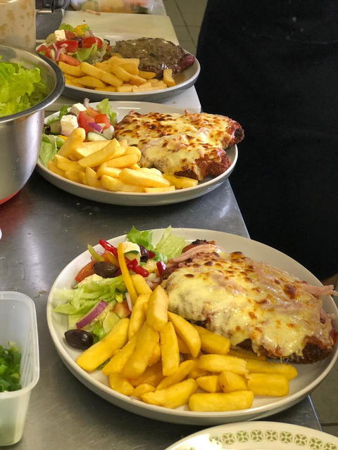Mountain Creek Motel Bar & Restaurant - Gold Coast 4U 39