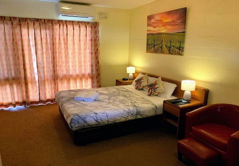 Mountain Creek Motel Bar & Restaurant - Gold Coast 4U 25