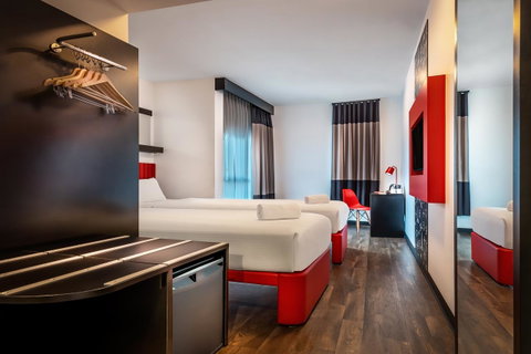 Essence Hotel Carlton - Accommodation Gold Coast 11