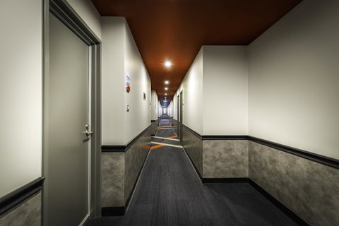 Essence Hotel Carlton - Accommodation Gold Coast 30