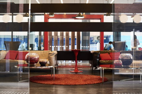 Essence Hotel Carlton - Accommodation Gold Coast 19