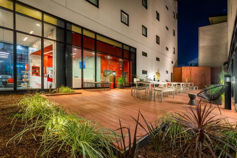 Essence Hotel Carlton - Accommodation Gold Coast 28