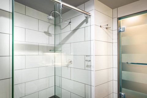 Essence Hotel Carlton - Accommodation Gold Coast 32