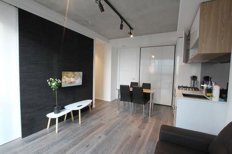 Carlson View Serviced Apartments - Accommodation Gold Coast 10