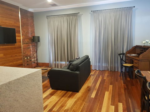 Sublime Spa Apartments - Accommodation Gold Coast 3