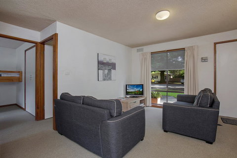 Eastern Beach Holiday Units - Accommodation Gold Coast 2