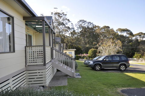 Ballymena Holiday Units - Gold Coast 4U 3