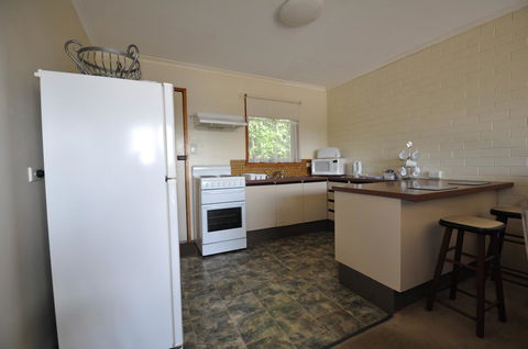 Ballymena Holiday Units - Gold Coast 4U 6