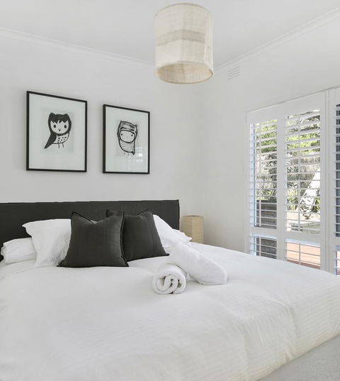 Capella Villa No. 4 - Stunning Luxury Decor Inside And Out - Accommodation Gold Coast 9