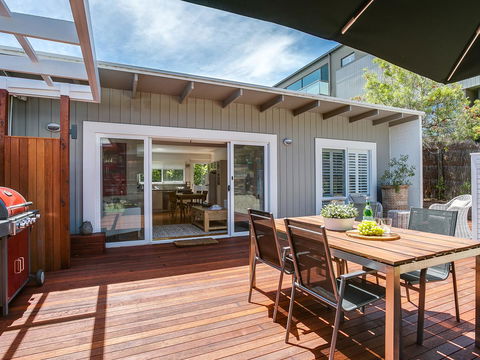Capella Villa No. 4 - Stunning Luxury Decor Inside And Out - Accommodation Gold Coast 8