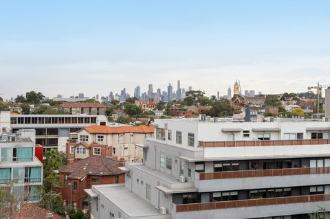 Modern Apartment In The Heart Of St Kilda - Gold Coast 4U 21
