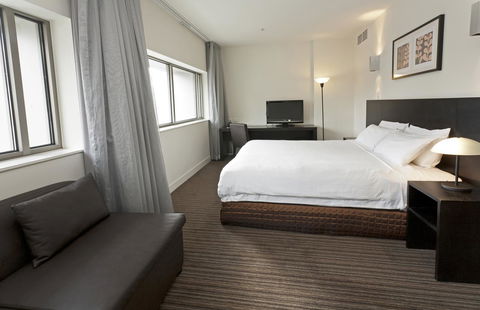 Causeway 353 Hotel - Accommodation Gold Coast 25