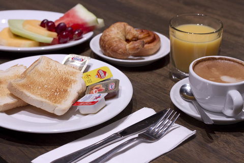 Causeway 353 Hotel - Accommodation Gold Coast 19