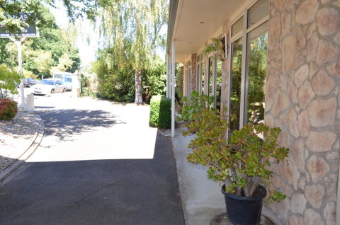 Amara Springs Guest House - Accommodation Gold Coast 26