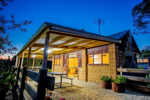 BIG4 Castlemaine Gardens - Gold Coast 4U 23