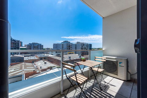 Amazing Accommodations : South Yarra - 1 Gold Coast 36