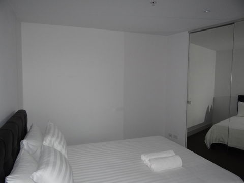 Amazing Accommodations : South Yarra - 1 Gold Coast 6