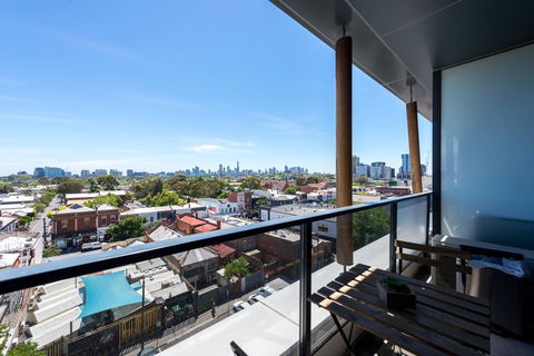 Amazing Accommodations : South Yarra - 1 Gold Coast 32