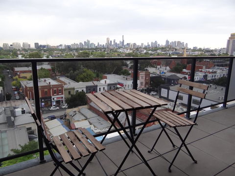 Amazing Accommodations : South Yarra - 1 Gold Coast 11