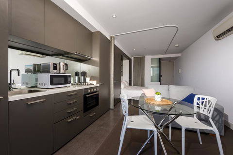 Amazing Accommodations : South Yarra - 1 Gold Coast 33