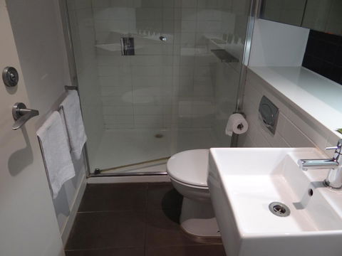 Amazing Accommodations : South Yarra - 1 Gold Coast 4