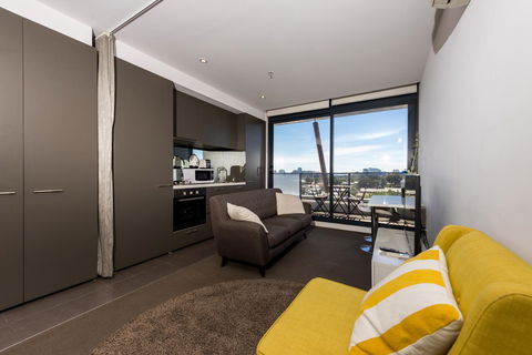 Amazing Accommodations : South Yarra - 1 Gold Coast 28