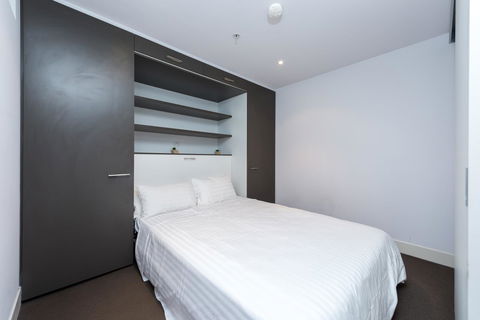 Amazing Accommodations : South Yarra - 1 Gold Coast 40