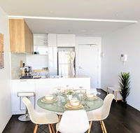 Breathtaking View Apartment with Gym  Sauna - Gold Coast 4U