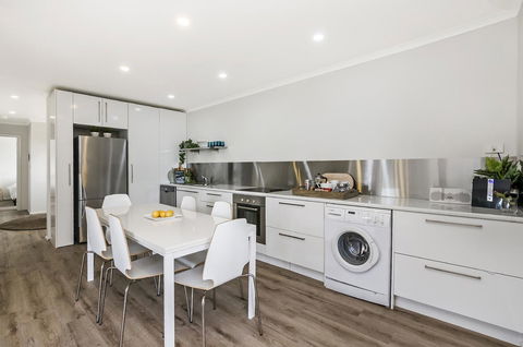 Portland Bay Apartments - Accommodation Gold Coast 4