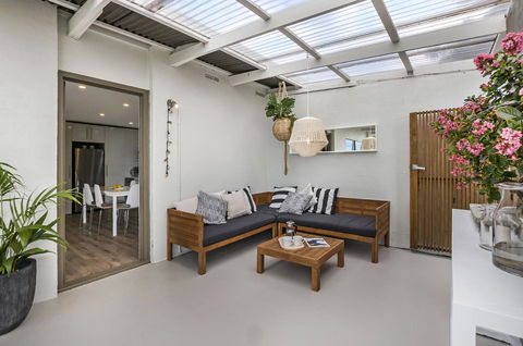 Portland Bay Apartments - Accommodation Gold Coast 7
