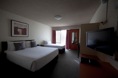 City Reach Motel - Accommodation Gold Coast 4