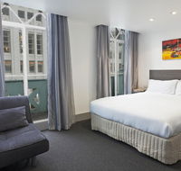 Causeway Inn On The Mall - Accommodation Gold Coast