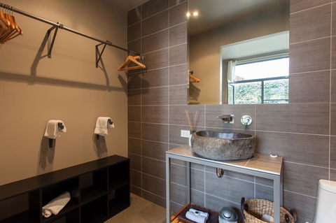 The Love Shack - Romantic Bungalow - Accommodation Gold Coast 7