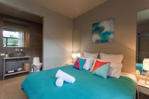 The Love Shack - Romantic Bungalow - Accommodation Gold Coast 10