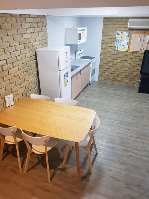 Tropicana Motor Inn - Accommodation Gold Coast 27